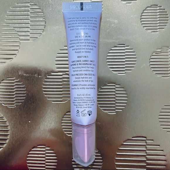 5/ $30 Lys Beauty Speak Love Glossy Lip Treatment Oil - Picture 2 of 4